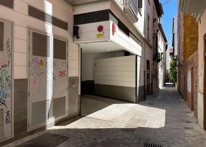 Apartamento En Casco Historico Con Terraza Comunitaria Y Parking Opcional