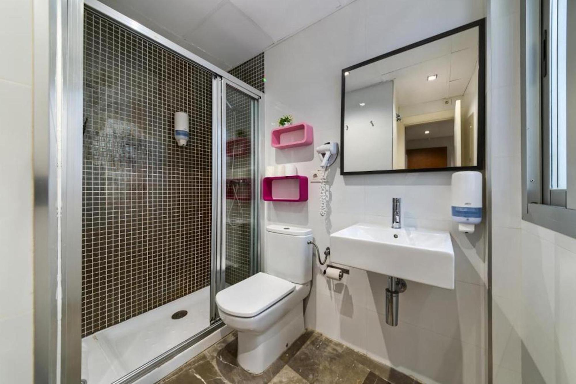 En Casco Historico Con Terraza Comunitaria Y Parking Opcional Apartment Granada