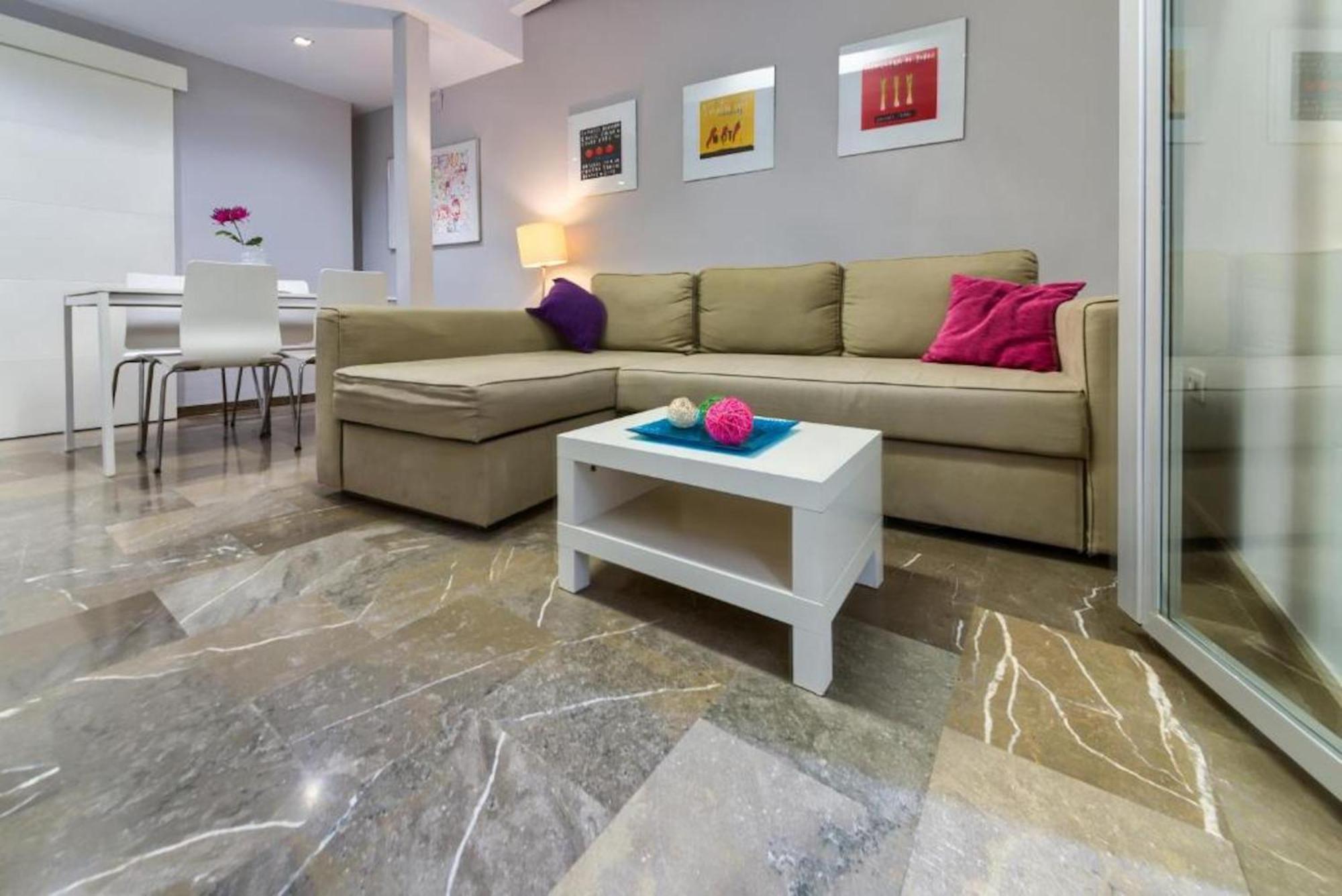 En Casco Historico Con Terraza Comunitaria Y Parking Opcional Apartment Granada