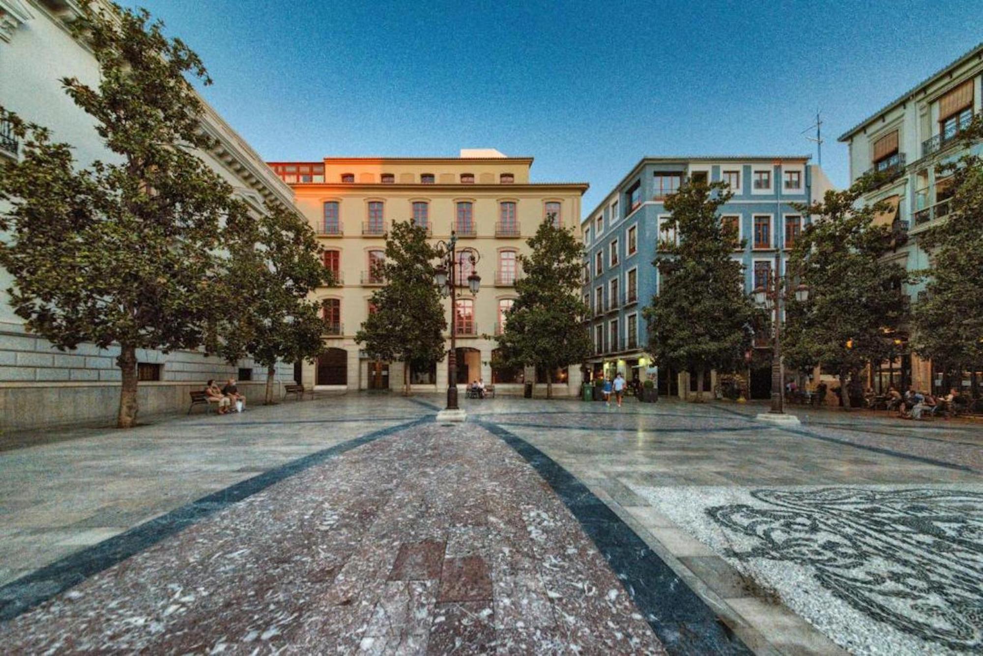 En Casco Historico Con Terraza Comunitaria Y Parking Opcional *