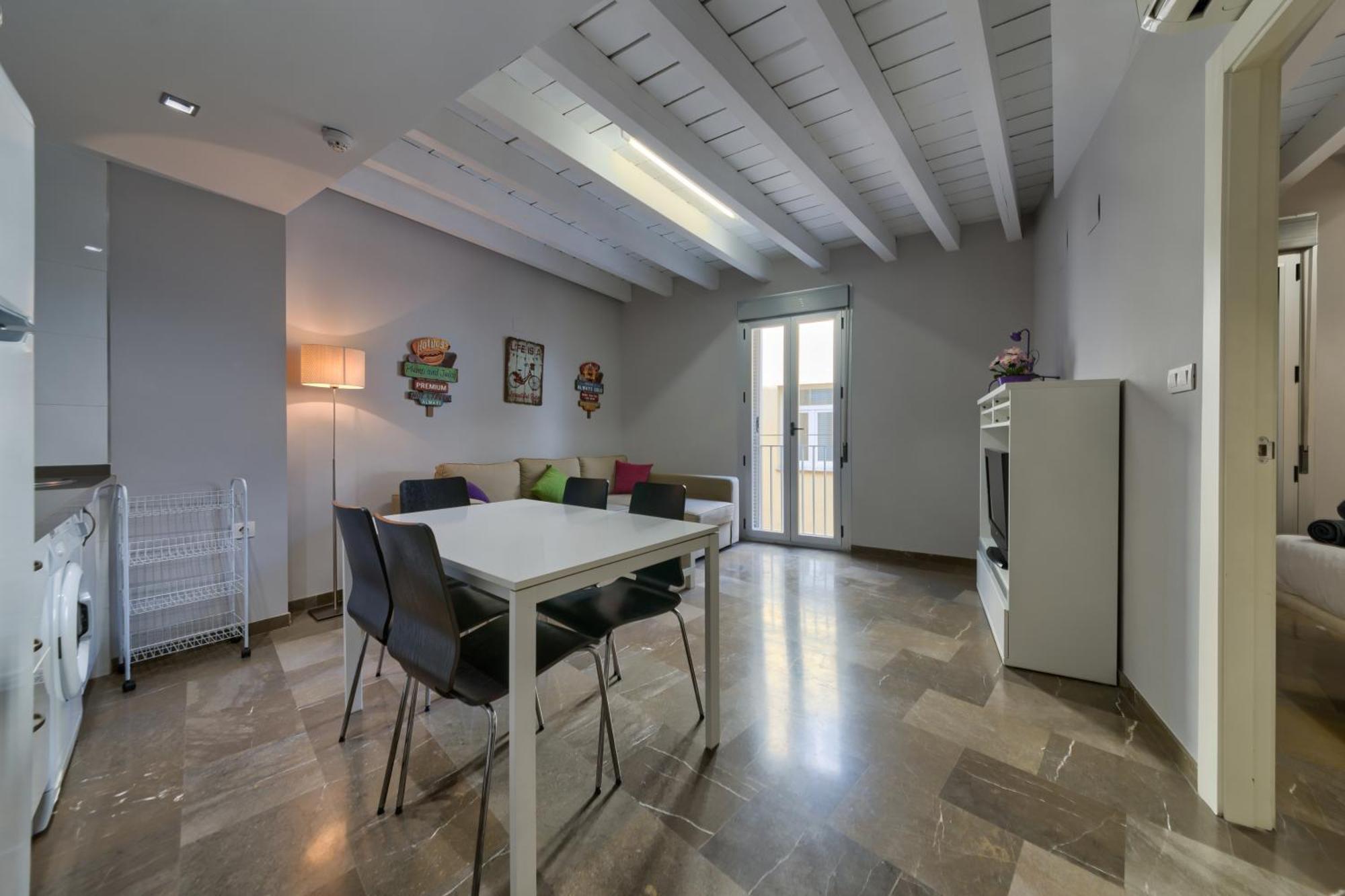 Apartment En Casco Historico Con Terraza Comunitaria Y Parking Opcional Granada