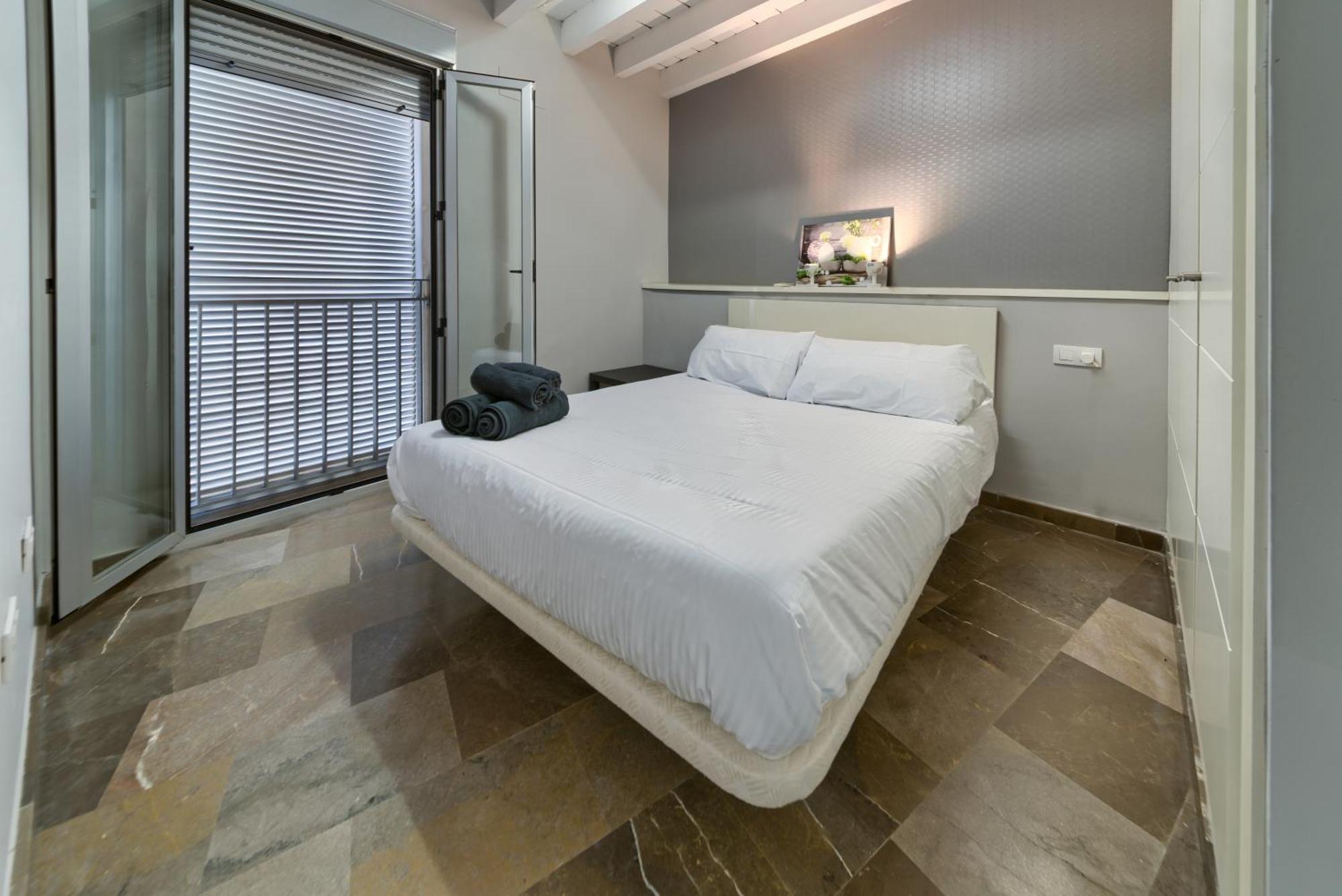 En Casco Historico Con Terraza Comunitaria Y Parking Opcional *