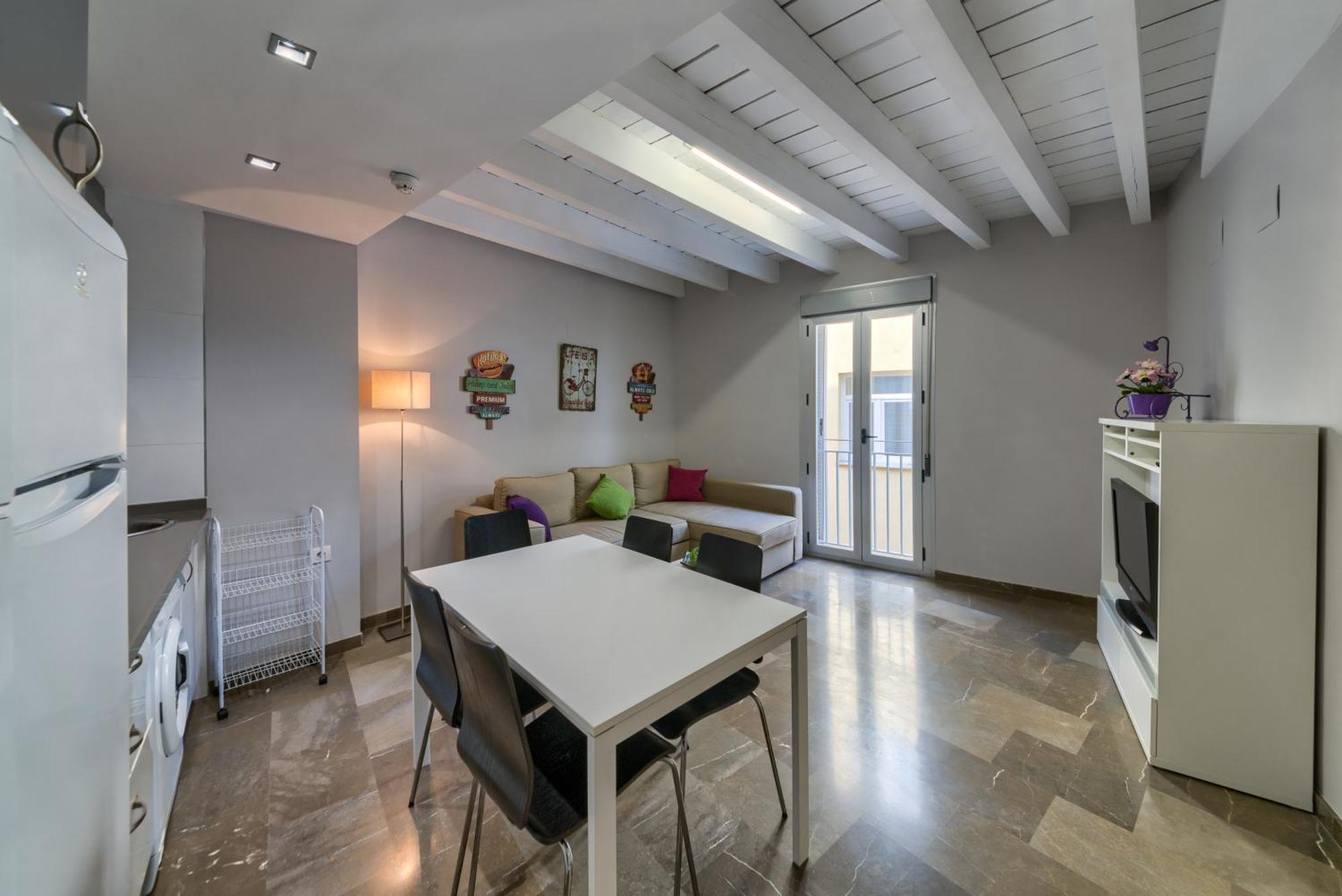 En Casco Historico Con Terraza Comunitaria Y Parking Opcional